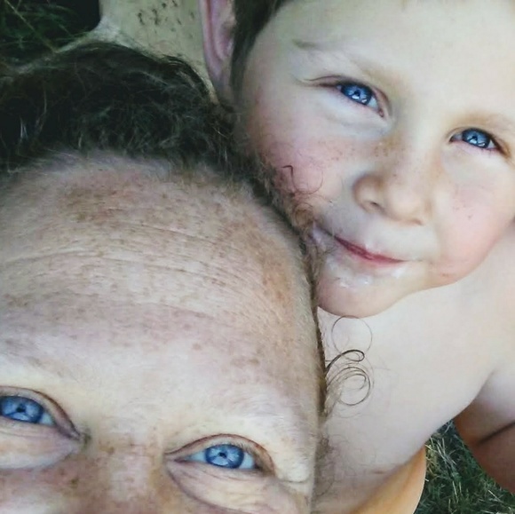 Meet your Posher, Shannon - Picture 2 of 8